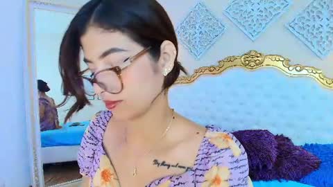 katee Martinez online show from 07.04.26