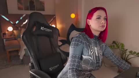  Kate Owens  online show from 10.08.25