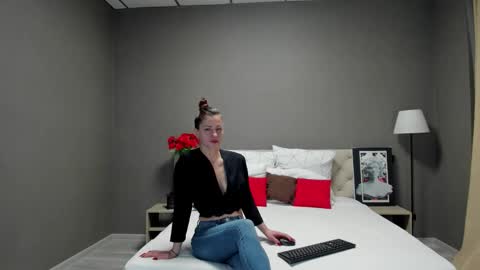 Snapshot of katerina_ray chatting on 10.01.25 Katerina GTM2 Mo Tu Th Fr Sa Su 3am-10am online show from 10.01.25