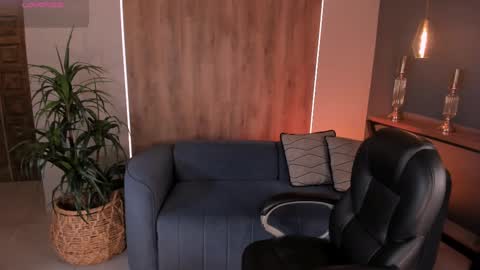 K A T E  online show from 03.03.25