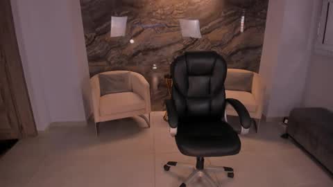 K A T E  online show from 10.11.25