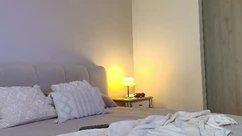 Snapshot of kathalove_1 chatting on 07.18.26 Klove online show from 07.18.26