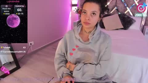 Snapshot of kathegomez_ chatting on 02.18.25 KatheGomez  online show from 02.18.25