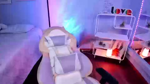 Snapshot of kathia_saenz chatting on 09.27.25 Kathia online show from 09.27.25