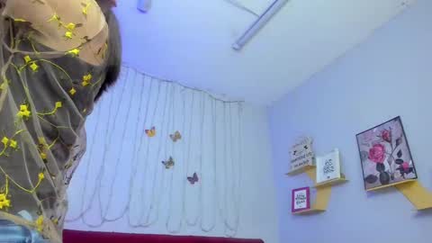 Paola online show from 02.14.25