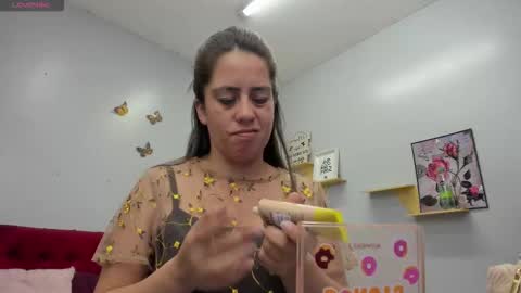 Paola online show from 10.15.25