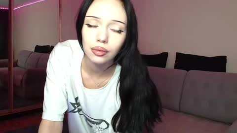 Snapshot of kathrineberry chatting on 09.27.25 KathrineBerry online show from 09.27.25