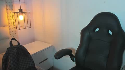 Khaty online show from 12.18.24