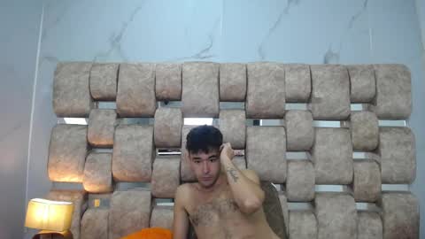 Kaht y Aiden online show from 04.15.26