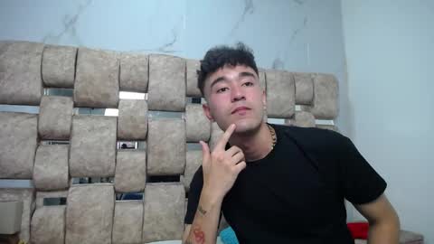 Kaht y Aiden online show from 04.21.26