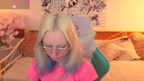 Snapshot of katia_kim chatting on 02.24.26 Katia online show from 02.24.26