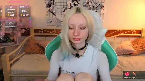 Snapshot of katia_kim chatting on 03.10.26 Katia online show from 03.10.26