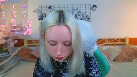 Snapshot of katia_kim chatting on 03.25.26 Katia online show from 03.25.26