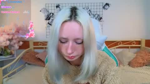 Snapshot of katia_kim chatting on 03.26.26 Katia online show from 03.26.26