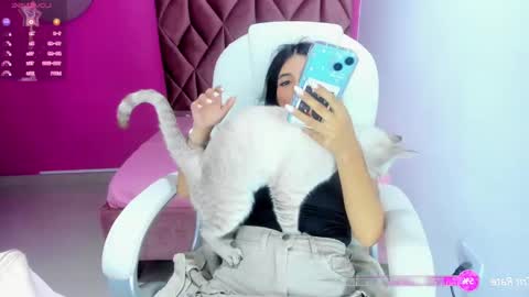 Snapshot of katia_sex25 chatting on 01.11.25 Katia  online show from 01.11.25