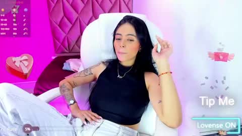 Snapshot of katia_sex25 chatting on 02.27.25 Katia  online show from 02.27.25