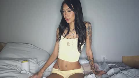 katiecai online show from 09.12.25