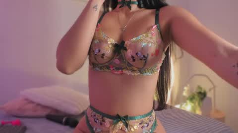 Snapshot of katiepeach_ chatting on 04.16.26 Katy IGPeach kat666 online show from 04.16.26