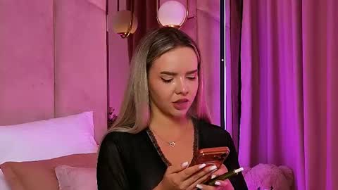 KatJolie online show from 07.11.26