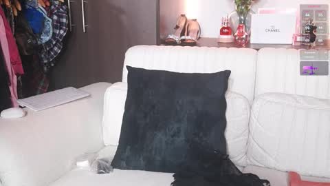 K A T L Y N  online show from 02.12.26