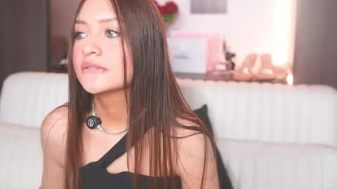 K A T L Y N  online show from 03.25.26