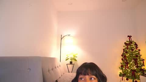 Follow me on instagram and twitter as correaktnees online show from 12.15.25