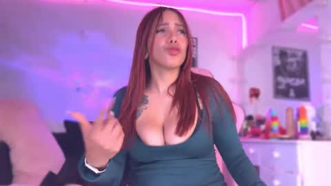 Snapshot of katrinaa__ chatting on 01.25.25 katrinaa__ online show from 01.25.25