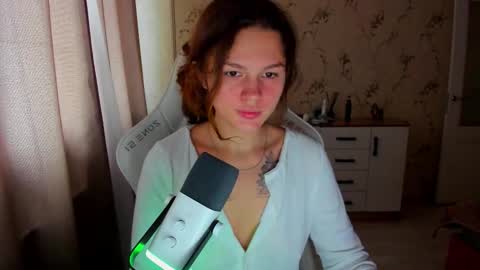 Snapshot of katrinasoul chatting on 10.09.25 Katty online show from 10.09.25