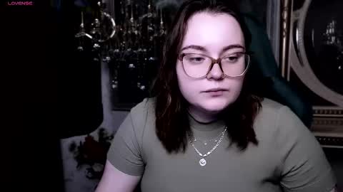 Snapshot of katrinclub chatting on 09.26.25 Katrin online show from 09.26.25