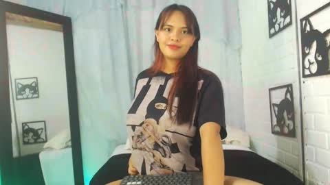 Snapshot of kattia_23 chatting on 03.08.25 kattia online show from 03.08.25