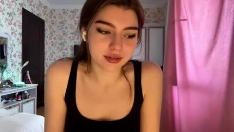 Molly online show from 06.14.26