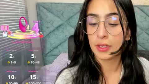 Snapshot of katty_love01 chatting on 10.06.25 katty_love01 online show from 10.06.25