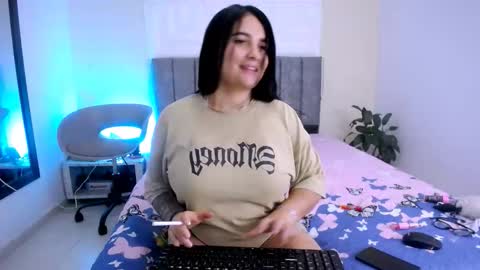 Snapshot of katty_mcry chatting on 02.28.26 katty online show from 02.28.26