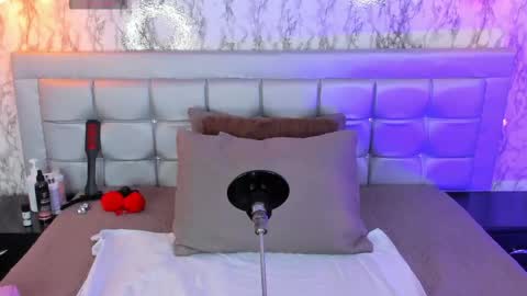 Katty  online show from 04.17.26