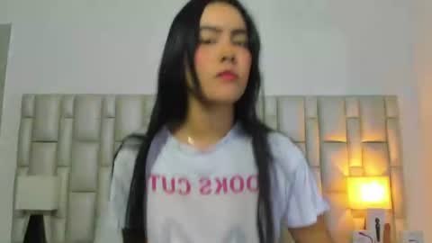 katy blonde girl and paola big boobs online show from 06.18.26