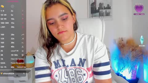 Snapshot of katy_giil chatting on 12.11.24 Katy online show from 12.11.24