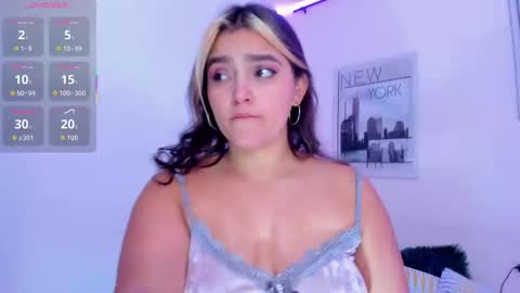 Snapshot of katy_giil chatting on 10.04.25 Katy online show from 10.04.25