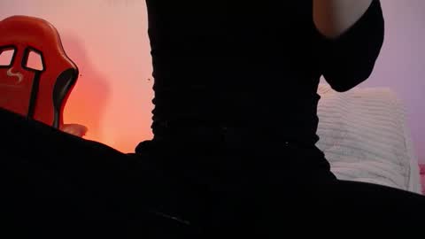 Katy Van online show from 11.13.25