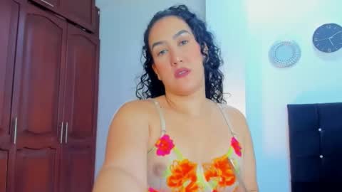 KATYAJHONSS online show from 02.23.25