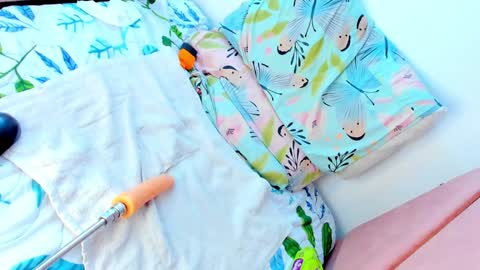 Snapshot of katylu_ chatting on 01.30.25 lilii-pety online show from 01.30.25