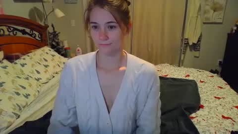 Snapshot of katynowhere chatting on 12.31.24 Katy online show from 12.31.24