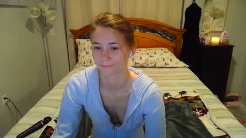 Snapshot of katynowhere chatting on 01.07.25 Katy online show from 01.07.25