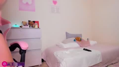 Snapshot of katys_world chatting on 09.12.25 Katy online show from 09.12.25