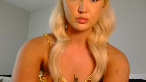 Snapshot of katyshuttt chatting on 10.31.25 Katy online show from 10.31.25