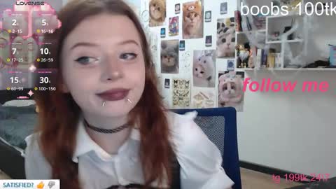 Snapshot of kawaii_angell chatting on 10.13.25 anfisa online show from 10.13.25