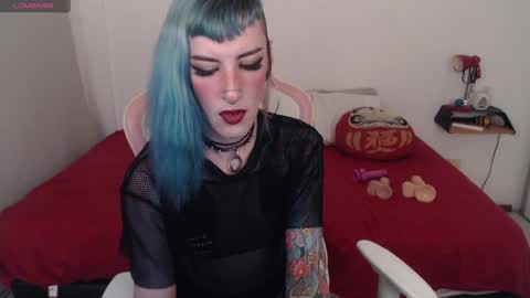 luna   online show from 02.10.25