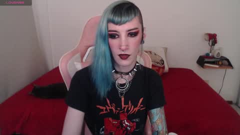 luna   online show from 02.12.25