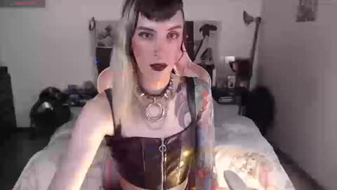 luna   online show from 09.19.25