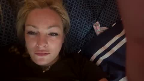 kay_la online show from 09.21.25