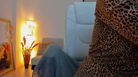 Snapshot of kaya_kiss chatting on 02.14.26 Kaya online show from 02.14.26